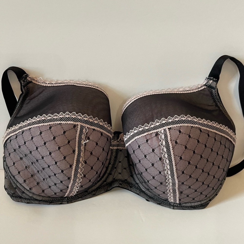 Super Nice b.tempt’d Black and Pink Lace  Bra - Women Intimates